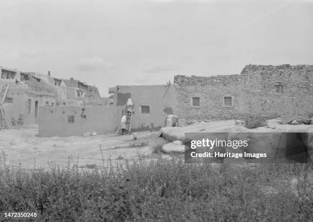 Acoma, New Mexico area views, between 1899 and 1928. Creator: Arnold Genthe.