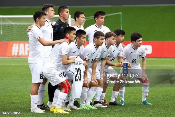 Players of Kyrgyz line up for team photo during the match between China and Kyrgyz for Group D - AFC U20 Asian Cup Uzbekistan at JAR Stadium on March...