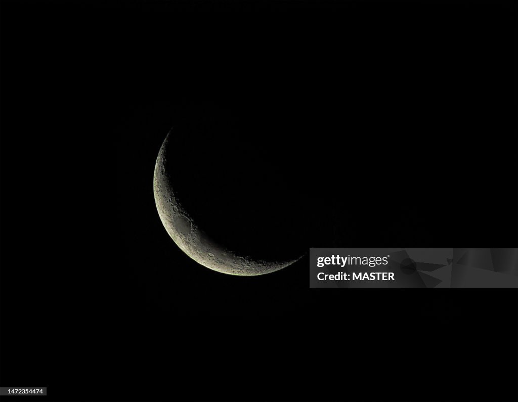 Moon crescent for Ramadan start