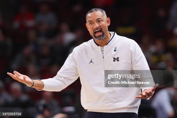 Head coach Juwan Howard of the Michigan Wolverines reacts against the Rutgers Scarlet Knights in the second half of the second round of the Big Ten...