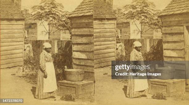 Woman with wash tub, . Creator: O. Pierre Havens.