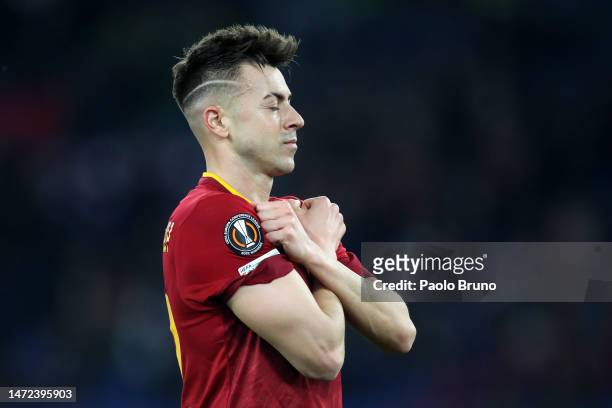 Stephan El Shaarawy of AS Roma celebrates after scoring the team's first goal during the UEFA Europa League round of 16 leg one match between AS Roma...