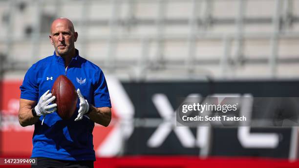 Coach Ricky Fields 21 Coach Ricky Proehl Stock Photos, High-Res Pictures, and Images ...