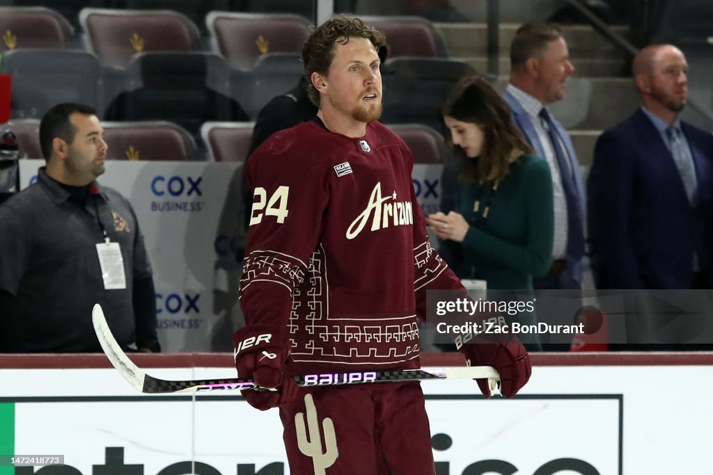 Brett Ritchie Brett Ritchie of the Arizona Coyotes warms up for his Arizona Coyotes ...