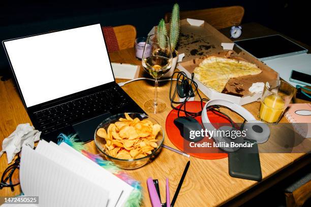 Messy Computer Screen Pic 378 Messy Desk Computer Screen Stock Photos, High-Res Pictures, and ...