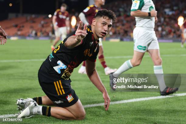 Shaun Stevenson of the Chiefs celebrates his try during the round three Super Rugby Pacific match between Chiefs and Highlanders at FMG Stadium...