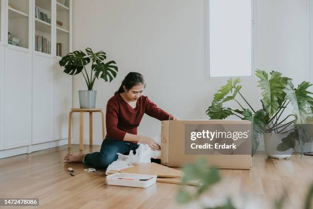 Open Large Box Opening A Large Box Photos and Premium High Res Pictures - Getty Images