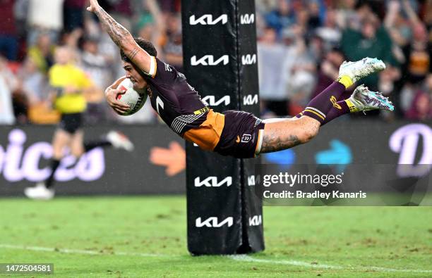 Reece Walsh of the Broncos scores a try during the round 2 NRL match between the Brisbane Broncos and the North Queensland Cowboys at Suncorp Stadium...