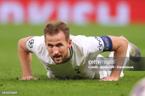 Harry Kane of Tottenham Hotspur looks dejected during the UEFA Champions League round of 16 leg two match between Tottenham Hotspur and AC Milan at...