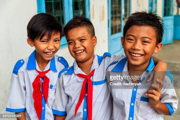 group of vietnamese schoolboys, south vietnam - vietnamesisk kultur bildbanksfoton och bilder