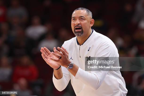 Head coach Juwan Howard of the Michigan Wolverines reacts against the Rutgers Scarlet Knights during the second round of the Big Ten Tournament at...