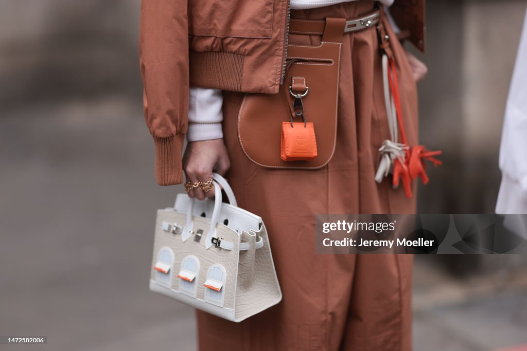 Street Style - Paris Fashion Week - Womenswear Fall Winter 2023 2024 : Day Six
