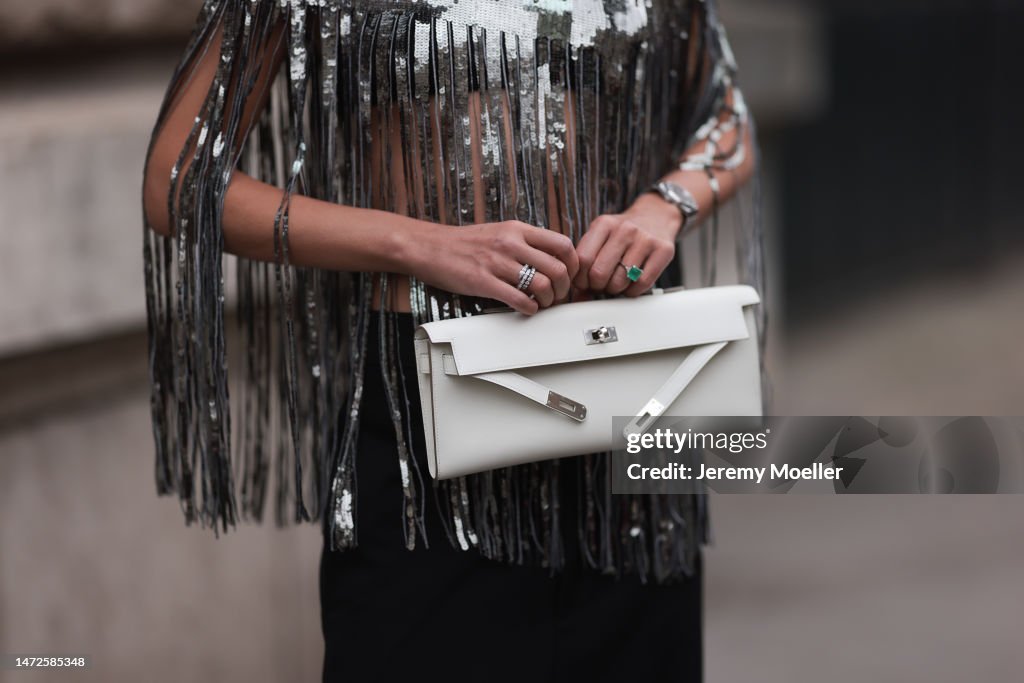 Street Style - Paris Fashion Week - Womenswear Fall Winter 2023 2024 : Day Six