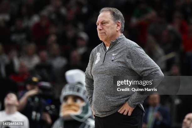 Head coach Tom Izzo of the Michigan State Spartans reacts against the Ohio State Buckeyes during the first half in the quarterfinals of the Big Ten...