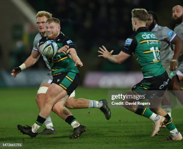 Robbie Gallagher Photos and Premium High Res Pictures - Getty Images