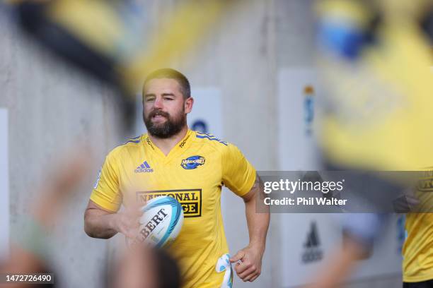 Dane Coles of the Hurricanes leads the time out during the round three Super Rugby Pacific match between Hurricanes and Blues at Sky Stadium, on...