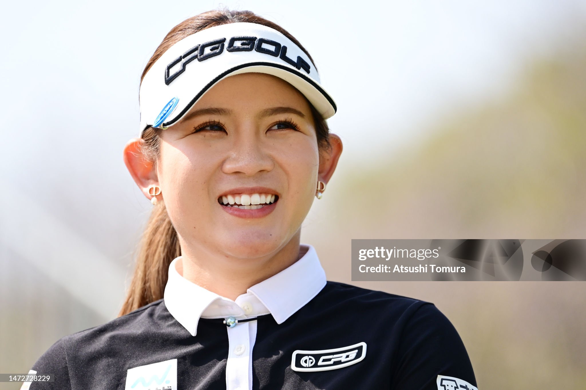 https://media.gettyimages.com/id/1472728229/photo/meiji-yasuda-life-insurance-ladies-yokohama-tire-golf-tournament-round-three.jpg?s=2048x2048&w=gi&k=20&c=D_lc5fF12NWmmZp9I8saZu4RjV8fCO87HKFF4YoICJg=