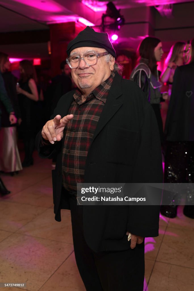 danny-devito-attends-the-the-caa-pre-oscar-party-at-sunset-tower-hotel-on-march-10-2023-in-los.jpg