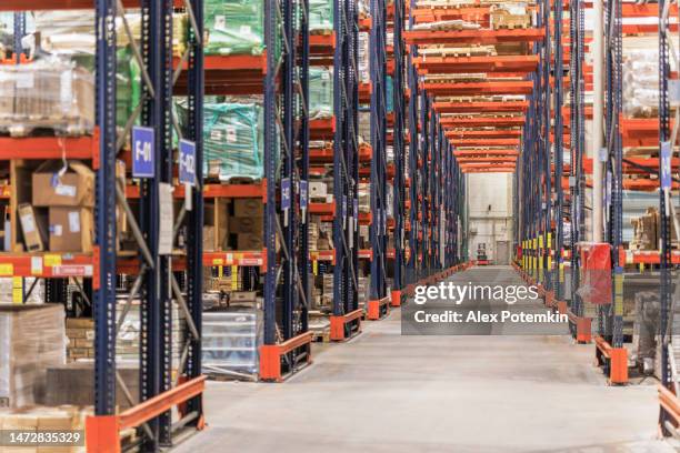 High Racks Photos and Premium High Res Pictures - Getty Images