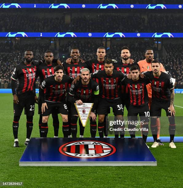 Players of AC Milan line up prior to the UEFA Champions League round of 16 leg two match between Tottenham Hotspur and AC Milan at Tottenham Hotspur...