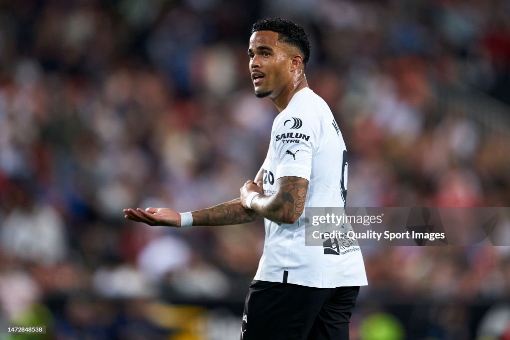 Valencia CF v CA Osasuna - LaLiga Santander