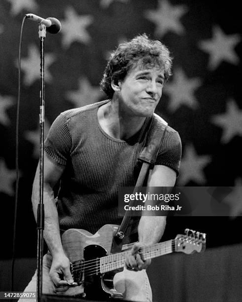 Springsteen 1985 543 Bruce Springsteen 1985 Photos & High Res Pictures - Getty Images