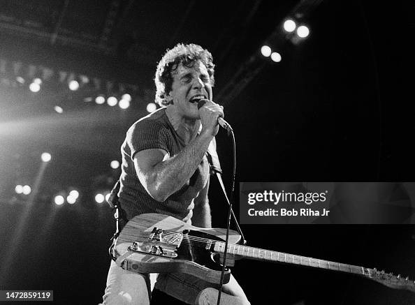 Springsteen 1985 Bruce Springsteen and E Street Band perform in concert during the ...
