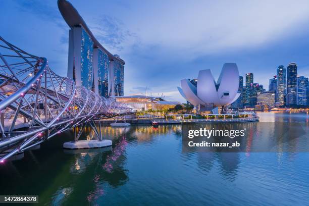 skyline di singapore. - città di singapore foto e immagini stock