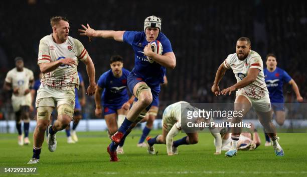 Thibaud Flament of France runs in to score their fourth try during the Guinness Six Nations Rugby match between England and France at Twickenham...