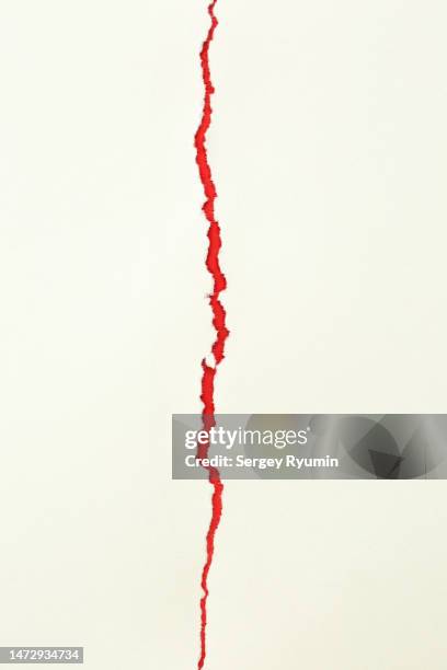 torn paper background - fratura imagens e fotografias de stock