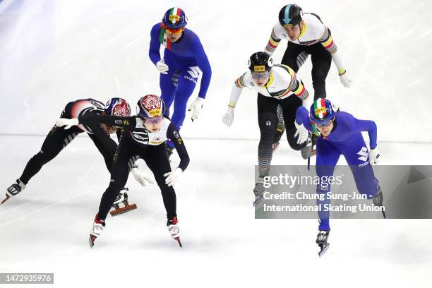 Team South Korea, Belgium and Italy compete in the Mixed Team 2000m Relay Semifinals during the KB Financial Group ISU World Short Track Speed...