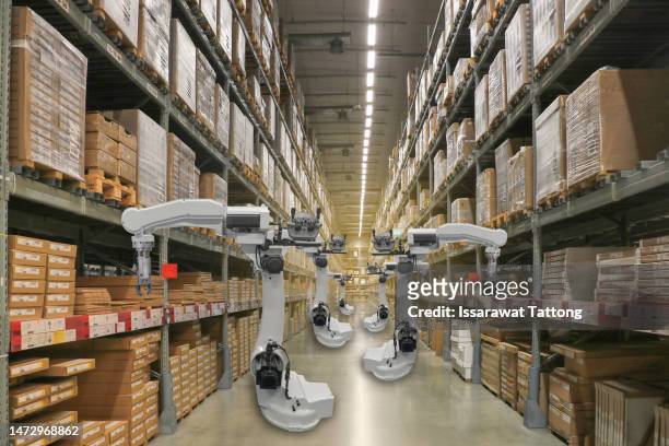 smart retail concept, autonomous robot service use for move box in stores that stock goods on shelves with artificial intelligence, 5g, digital twin, quantum computer, machine learning, blockchain - cargo pants stock-fotos und bilder