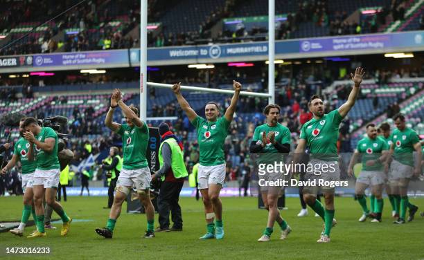 Players of Ireland celebrate their side's victory after the Six Nations Rugby match between Scotland and Ireland at Murrayfield Stadium on March 12,...