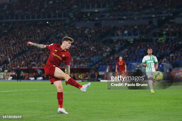 Nicola Zalewski of AS Roma scores the team's first goal during the Serie A match between AS Roma and US Sassuolo at Stadio Olimpico on March 12, 2023...