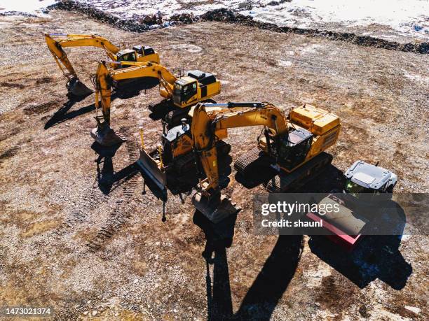 construction site machinery - construction equipment stock pictures, royalty-free photos & images