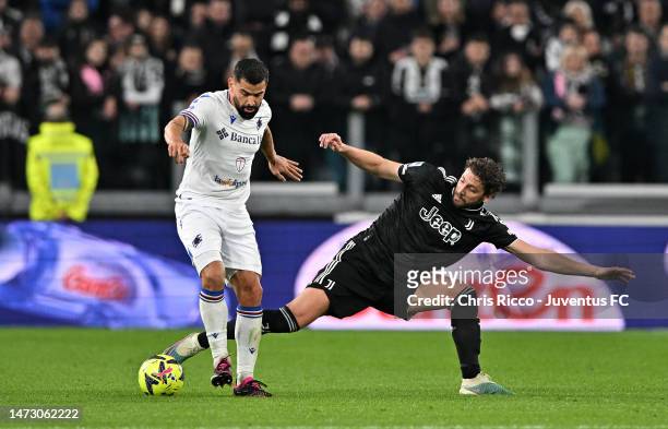 Manuel Locatelli of Juventus battles for the ball with Tomas Rincon of UC Sampdoria during the Serie A match between Juventus and UC Sampdoria at...