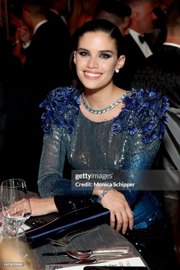 Sara Sampaio attends the Elton John AIDS Foundation's 31st Annual