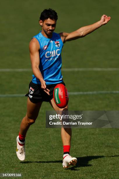 Mitch Owens of the Saints kicks the ball during a St Kilda Saints AFL training session at RSEA Park on March 13, 2023 in Melbourne, Australia.