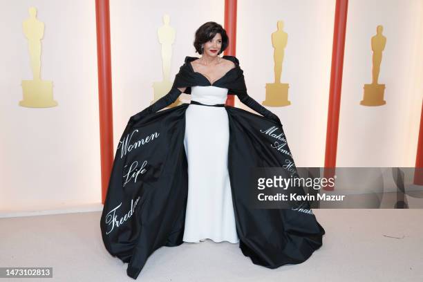 Shohreh Aghdashloo attends the 95th Annual Academy Awards on March 12, 2023 in Hollywood, California.
