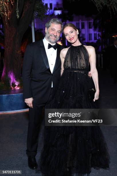 Judd Apatow and Leslie Mann attend the 2023 Vanity Fair Oscar Party Hosted By Radhika Jones at Wallis Annenberg Center for the Performing Arts on...