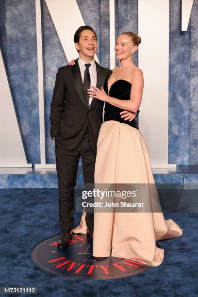 Justin Long and Kate Bosworth attend the 2023 Vanity Fair Oscar Party Hosted By Radhika Jones at Wallis Annenberg Center for the Performing Arts on...