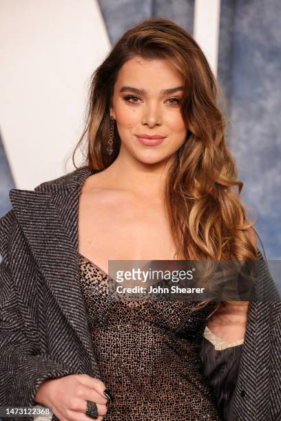 Hailee Steinfeld attends the 2023 Vanity Fair Oscar Party Hosted By Radhika Jones at Wallis Annenberg Center for the Performing Arts on March 12,...