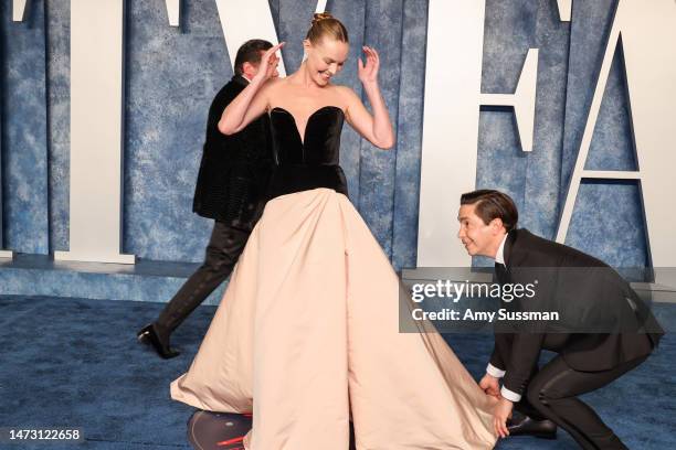 Kate Bosworth and Justin Long attend the 2023 Vanity Fair Oscar Party Hosted By Radhika Jones at Wallis Annenberg Center for the Performing Arts on...