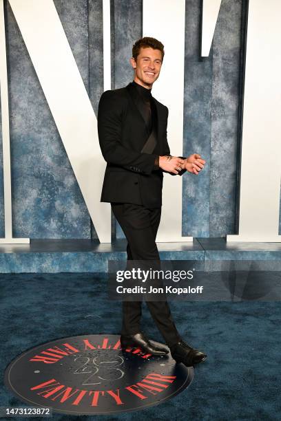 Shawn Mendes attends the 2023 Vanity Fair Oscar Party Hosted By Radhika Jones at Wallis Annenberg Center for the Performing Arts on March 12, 2023 in...