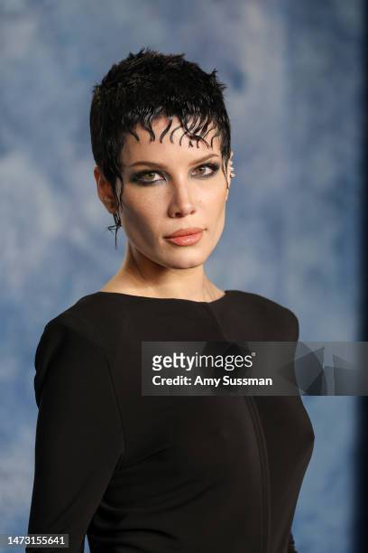 Halsey attends the 2023 Vanity Fair Oscar Party Hosted By Radhika Jones at Wallis Annenberg Center for the Performing Arts on March 12, 2023 in...