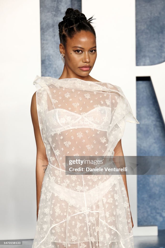 Taylour Paige attends the 2023 Vanity Fair Oscar Party hosted by
