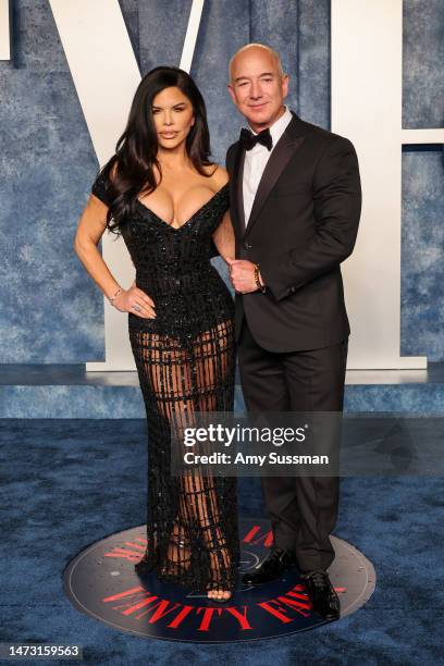 Jeff Bezos and Lauren Sánchez attend the 2023 Vanity Fair Oscar Party Hosted By Radhika Jones at Wallis Annenberg Center for the Performing Arts on...