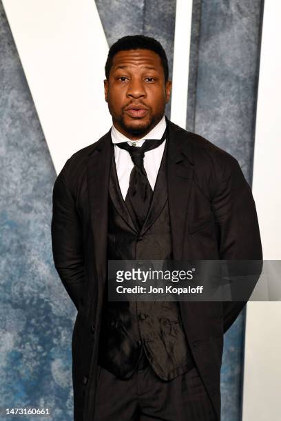 Jonathan Majors attends the 2023 Vanity Fair Oscar Party Hosted By Radhika Jones at Wallis Annenberg Center for the Performing Arts on March 12, 2023...