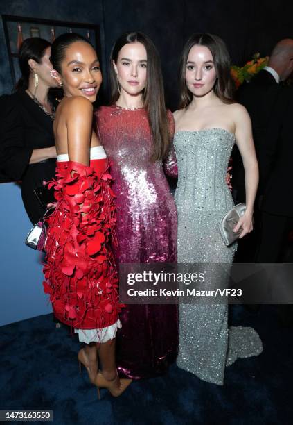 Yara Shahidi, Zoey Deutch, and Kaitlyn Dever attend the 2023 Vanity Fair Oscar Party Hosted By Radhika Jones at Wallis Annenberg Center for the...