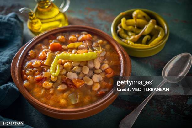 pochas a la navarra spain white beans traditional stew with peppers and chili - navarra stock pictures, royalty-free photos & images